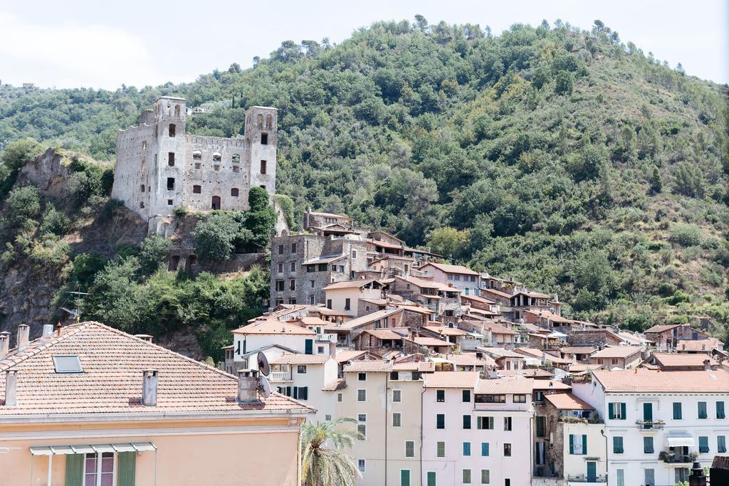 Dussaiga - Camera Del Fiordaliso Dolceacqua Exteriör bild